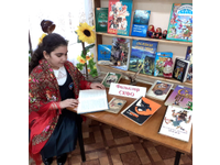 Фотозона «С книжкой на лавочке»