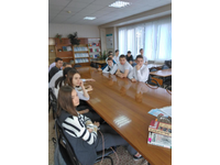 Кто сказал, что не читают?