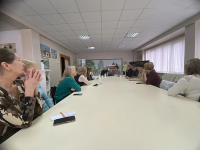 Разрешите представить!