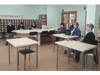 Ремейки и эпатажные поэты